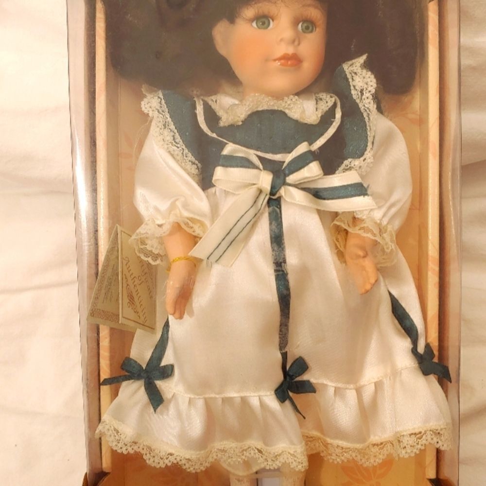 Collectors Choice VINTAGE Genuine Fine Bisque Porcelain Green Eyed Brunette Doll